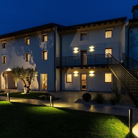 Portone180 Guest House Roveredo in Piano Exterior photo