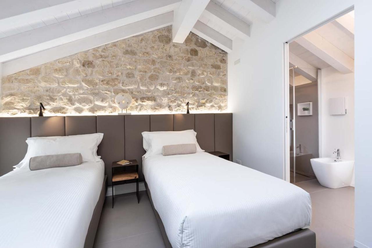 Portone180 Guest House Roveredo in Piano Exterior photo