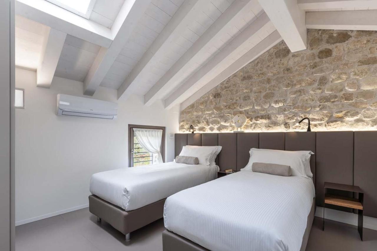 Portone180 Guest House Roveredo in Piano Exterior photo